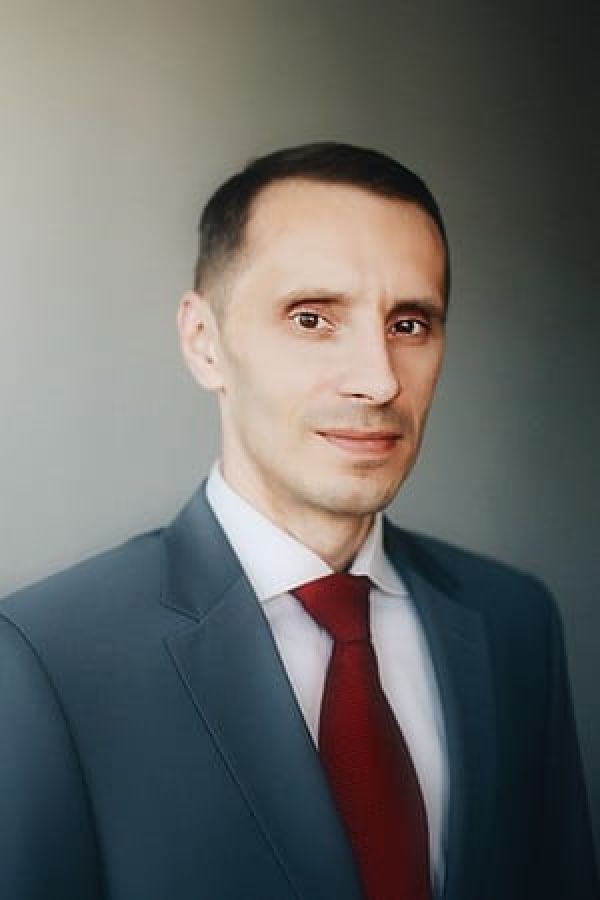 Директор юридической компании